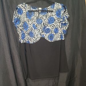 Studio 1940 short sleeve blouse with sew-in cami 18/20 W poly/spandex blend